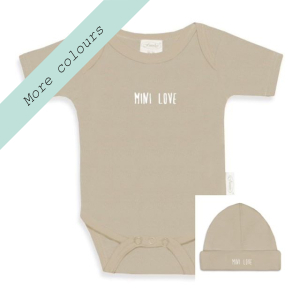 Romper en Babymuts sand / wit Mini Love
