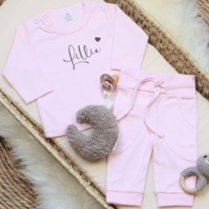 Babypakje rose met naam maat 56