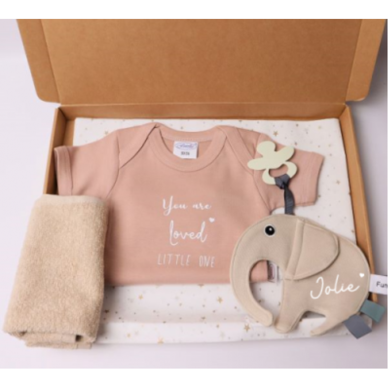 Brievenbuspakket gepersonaliseerd You are loved little one