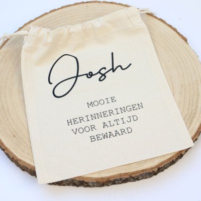 Bewaarzak met naam baby 24x 20 CM